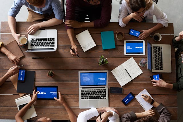 pexels-fauxels-3183150 Communicatie tussen zorgverleners
