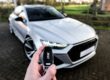 Autosleutel met afstandsbediening voor auto, waarbij transpondercode autosleutel zorgt voor veilige start en herkenning