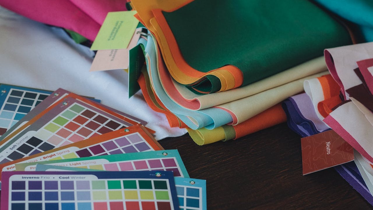 Pantone kleuren stoffen